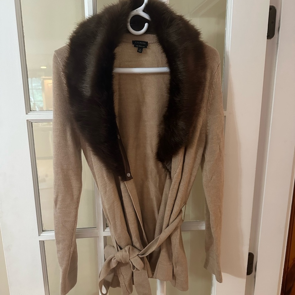 Faux fur neck merino wool sweater